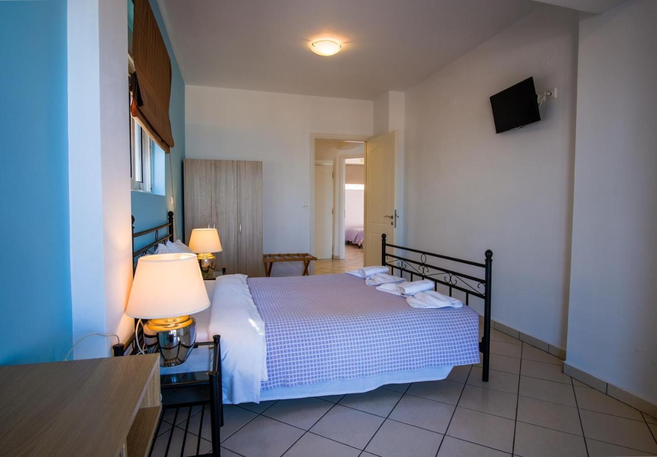 Blue Villas Agia Marina المظهر الخارجي الصورة